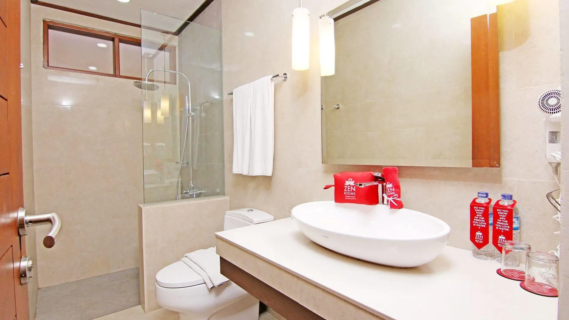 Zen Rooms Kuta Inn Hotel